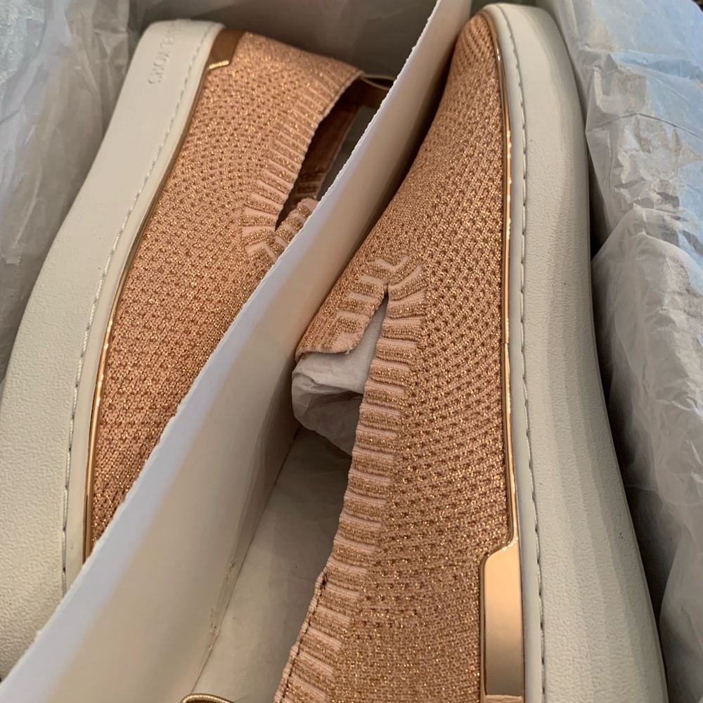 Michael Kors women’s size 8 1/2 Skyler slip on metallic fabric shoes.